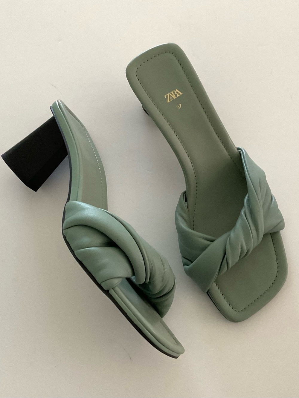 ZARA Knotted Heeled Leather Sandals in Seafoam Green EU 37